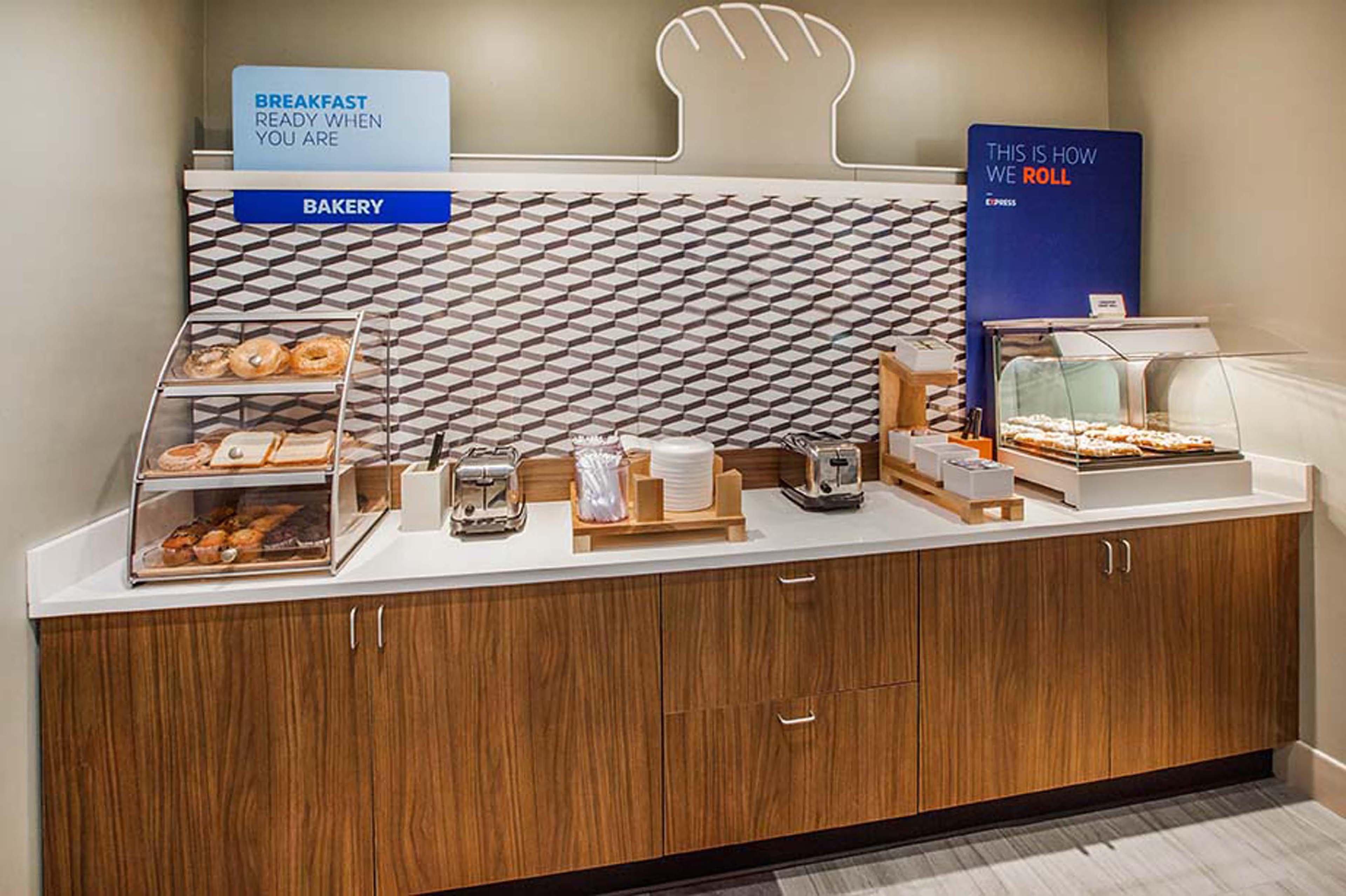 Holiday Inn Express And Suites Merrimack By Ihg Εξωτερικό φωτογραφία