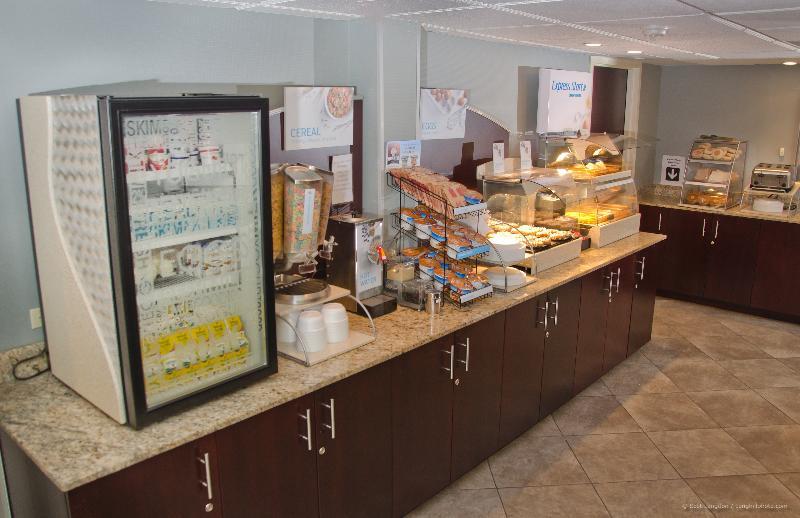 Holiday Inn Express And Suites Merrimack By Ihg Εξωτερικό φωτογραφία